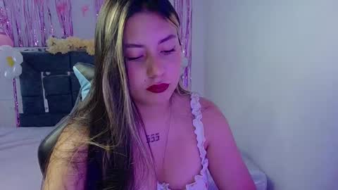 Lia  online show from September 24, 2025, 6:33 pm