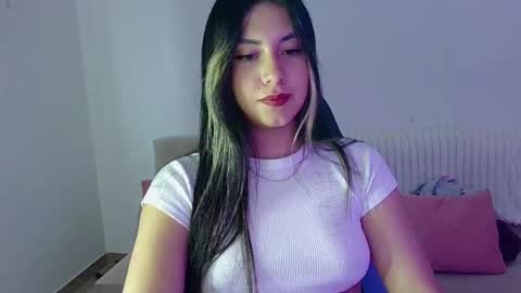 Snapshot of lia_14_ chatting on May 1, 2026, 10:36 pm Lia online show from May 1, 2026, 10:36 pm