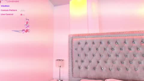 Snapshot of lia_adamsss chatting on February 8, 2026, 3:32 am Lia online show from February 8, 2026, 3:32 am