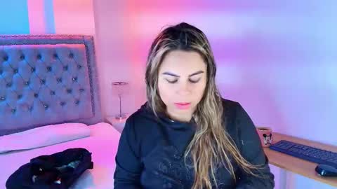 Snapshot of lia_adamsss chatting on February 25, 2026, 3:27 am Lia online show from February 25, 2026, 3:27 am