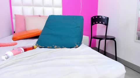 karol online show from February 8, 2025, 2:49 pm