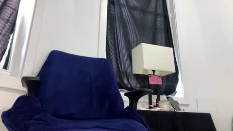 Snapshot of lia_hdz chatting on April 16, 2026, 12:28 pm Kabroncita online show from April 16, 2026, 12:28 pm