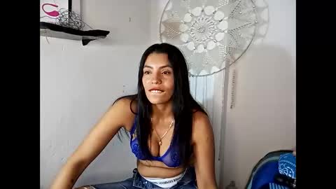 Lia online show from September 18, 2025, 9:50 pm