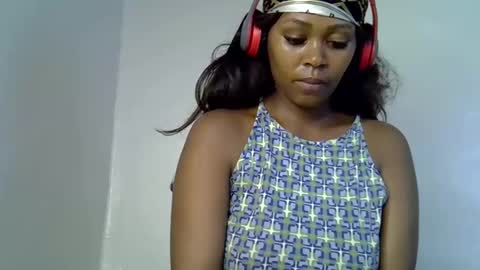 lia online show from November 12, 2025, 5:13 pm