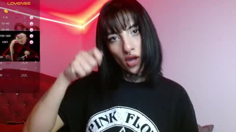 lia spicy   ig online show from February 1, 2025, 2:24 pm