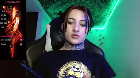 lia spicy   ig online show from September 13, 2025, 2:50 pm