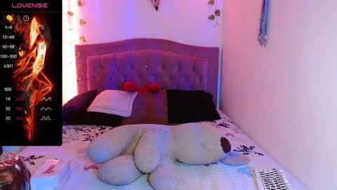 lia spicy   ig online show from September 22, 2025, 2:19 pm