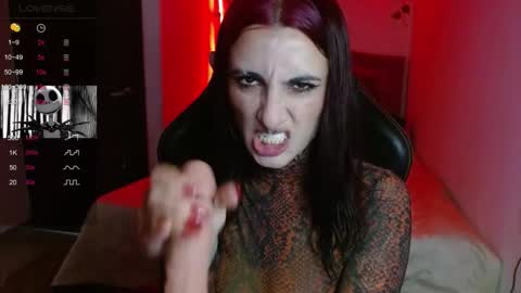 lia spicy   ig online show from October 27, 2025, 3:38 pm