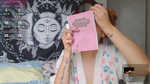 Snapshot of lia_monroe chatting on January 8, 2025, 5:15 pm Lia Monroe online show from January 8, 2025, 5:15 pm