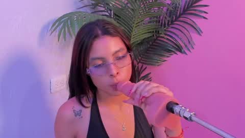 Snapshot of lia_owenss chatting on May 23, 2026, 7:29 pm lia_owenss online show from May 23, 2026, 7:29 pm