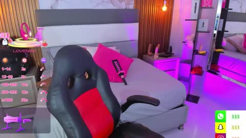 Camila online show from March 6, 2026, 3:25 am