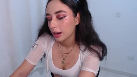   lia  online show from May 18, 2026, 3:24 am