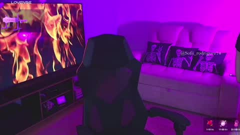 Liaa  online show from February 4, 2025, 1:02 am