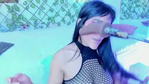 Liaa online show from July 28, 2026, 1:12 am