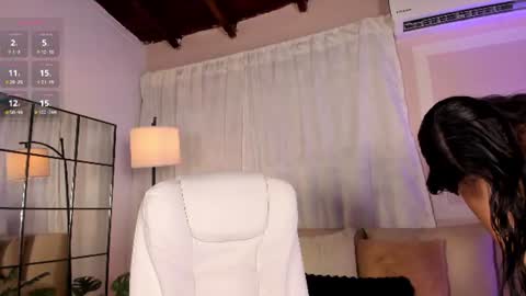 Lia online show from June 26, 2026, 12:20 pm