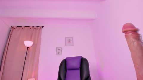 liaa moretzz online show from December 1, 2025, 3:33 am