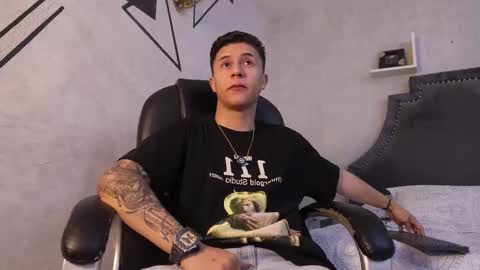 Liam Smith online show from November 24, 2025, 12:38 pm