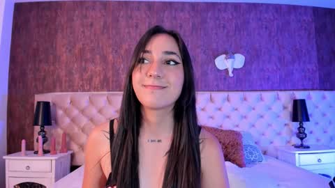 liaa turner  online show from September 17, 2025, 8:32 pm