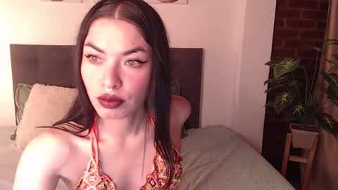 LIA online show from October 28, 2025, 1:47 pm