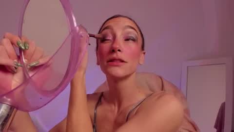 lh6 9c online show from November 5, 2025, 3:56 pm