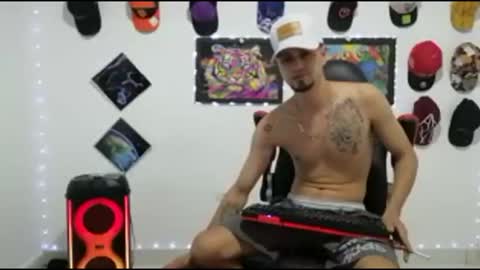 Andres online show from December 17, 2025, 10:49 pm