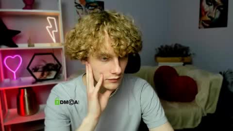 Liam online show from March 8, 2025, 10:32 am