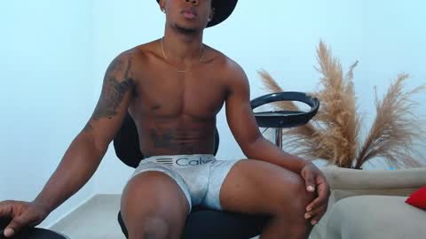 liam_bolt online show from April 4, 2026, 10:29 pm