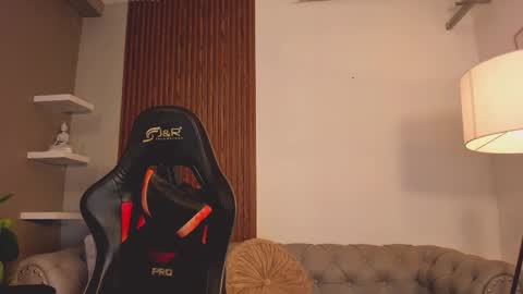 Liam Collins online show from March 18, 2026, 2:31 pm