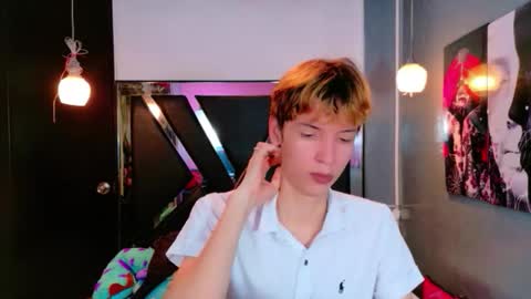 Snapshot of liam_green1 chatting on February 19, 2026, 12:12 pm liam_green1 online show from February 19, 2026, 12:12 pm