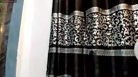 Snapshot of liam_kleiin chatting on February 14, 2025, 11:31 am LIAM KLEIN online show from February 14, 2025, 11:31 am