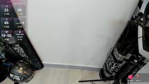 Snapshot of liam_kleiin chatting on February 19, 2025, 11:17 am LIAM KLEIN online show from February 19, 2025, 11:17 am