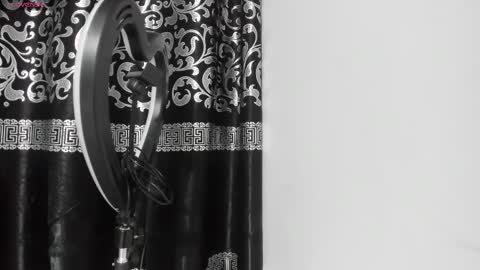 Snapshot of liam_kleiin chatting on February 27, 2025, 11:10 am LIAM KLEIN online show from February 27, 2025, 11:10 am