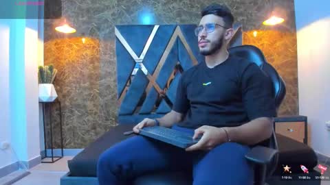 Snapshot of liam_kleiin chatting on September 12, 2025, 11:10 am LIAM KLEIN online show from September 12, 2025, 11:10 am