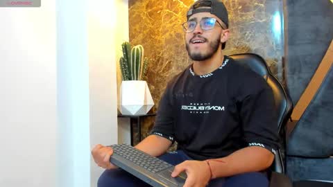 Snapshot of liam_kleiin chatting on September 22, 2025, 11:12 am LIAM KLEIN online show from September 22, 2025, 11:12 am