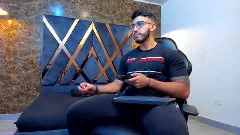 Snapshot of liam_kleiin chatting on September 25, 2025, 11:25 am LIAM KLEIN online show from September 25, 2025, 11:25 am