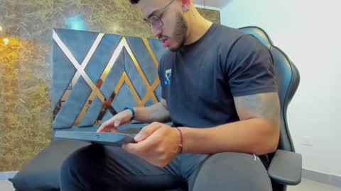 Snapshot of liam_kleiin chatting on September 27, 2025, 11:15 am LIAM KLEIN online show from September 27, 2025, 11:15 am