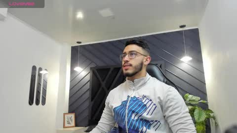 Snapshot of liam_kleiin chatting on October 20, 2025, 11:10 am LIAM KLEIN online show from October 20, 2025, 11:10 am