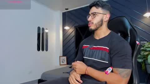 Snapshot of liam_kleiin chatting on October 22, 2025, 11:21 am LIAM KLEIN online show from October 22, 2025, 11:21 am