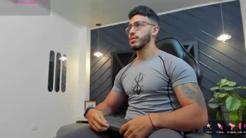 Snapshot of liam_kleiin chatting on October 24, 2025, 11:17 am LIAM KLEIN online show from October 24, 2025, 11:17 am