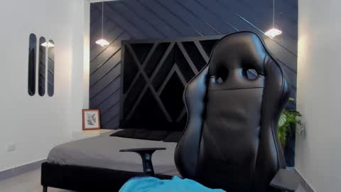 Snapshot of liam_kleiin chatting on October 25, 2025, 11:29 am LIAM KLEIN online show from October 25, 2025, 11:29 am