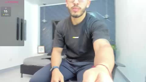 Snapshot of liam_kleiin chatting on October 27, 2025, 11:36 am LIAM KLEIN online show from October 27, 2025, 11:36 am