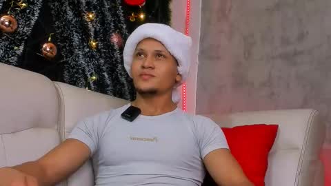 liam_knight online show from December 16, 2025, 2:16 am