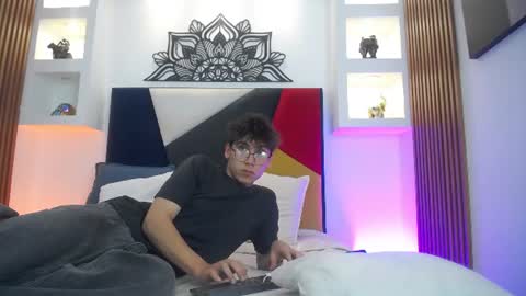 Snapshot of liam_lux chatting on June 18, 2026, 8:13 pm LIAM online show from June 18, 2026, 8:13 pm
