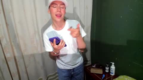 liam_oasiss online show from February 8, 2025, 4:36 am