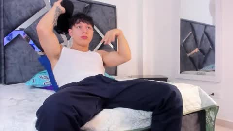 Call me Lian online show from February 12, 2026, 12:11 pm