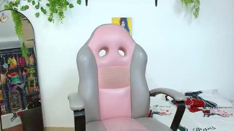 liamxul online show from September 15, 2025, 6:08 pm