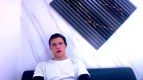 liam_york online show from February 4, 2026, 4:51 am