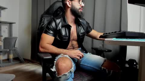 Snapshot of liamaesthetic chatting on February 28, 2025, 9:58 am Liam online show from February 28, 2025, 9:58 am