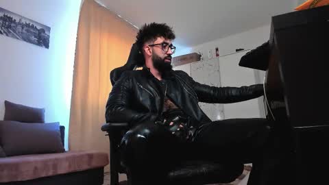 Liam online show from February 25, 2026, 7:29 am