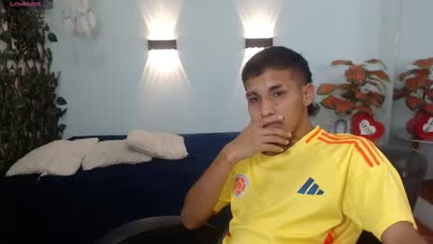 Snapshot of liamblack16 chatting on October 11, 2025, 12:15 pm LiamBlack16 online show from October 11, 2025, 12:15 pm